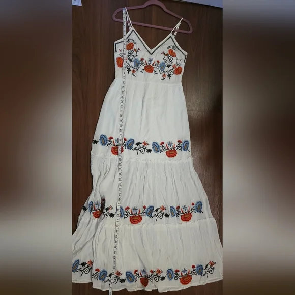 Altar’d State Embroidered Boho Maxi Dress White Floral Tiered Medium - Picture 12 of 13